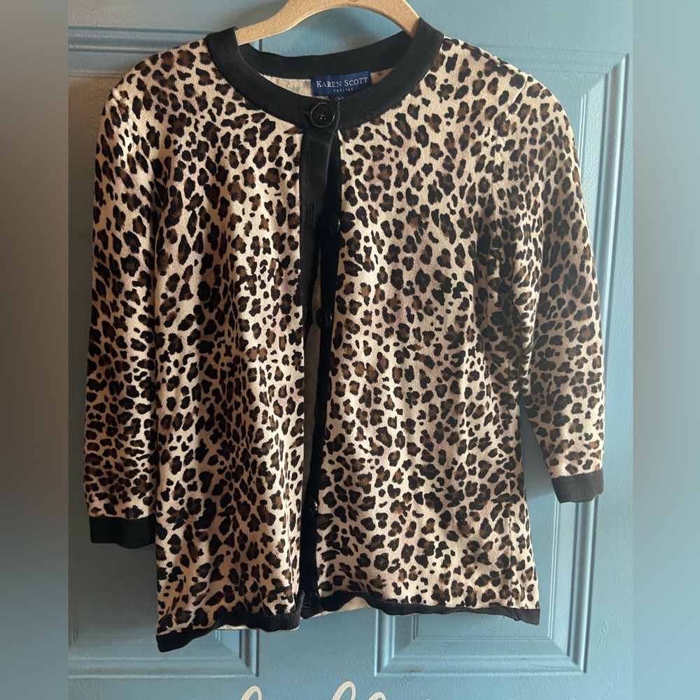 Cheetah print button up